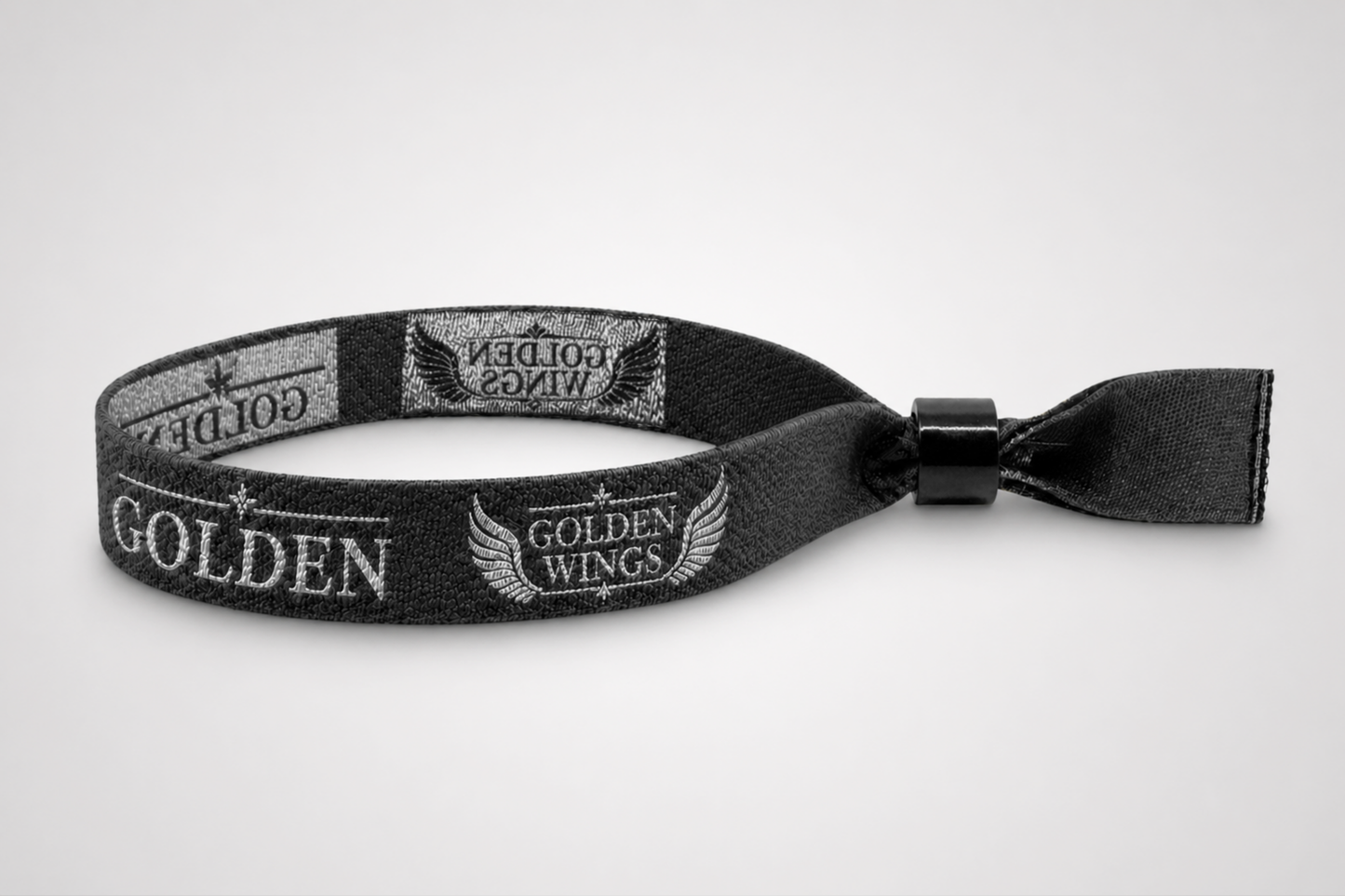 Festival Braceleten gewéckelt mat metallesche Fuedem